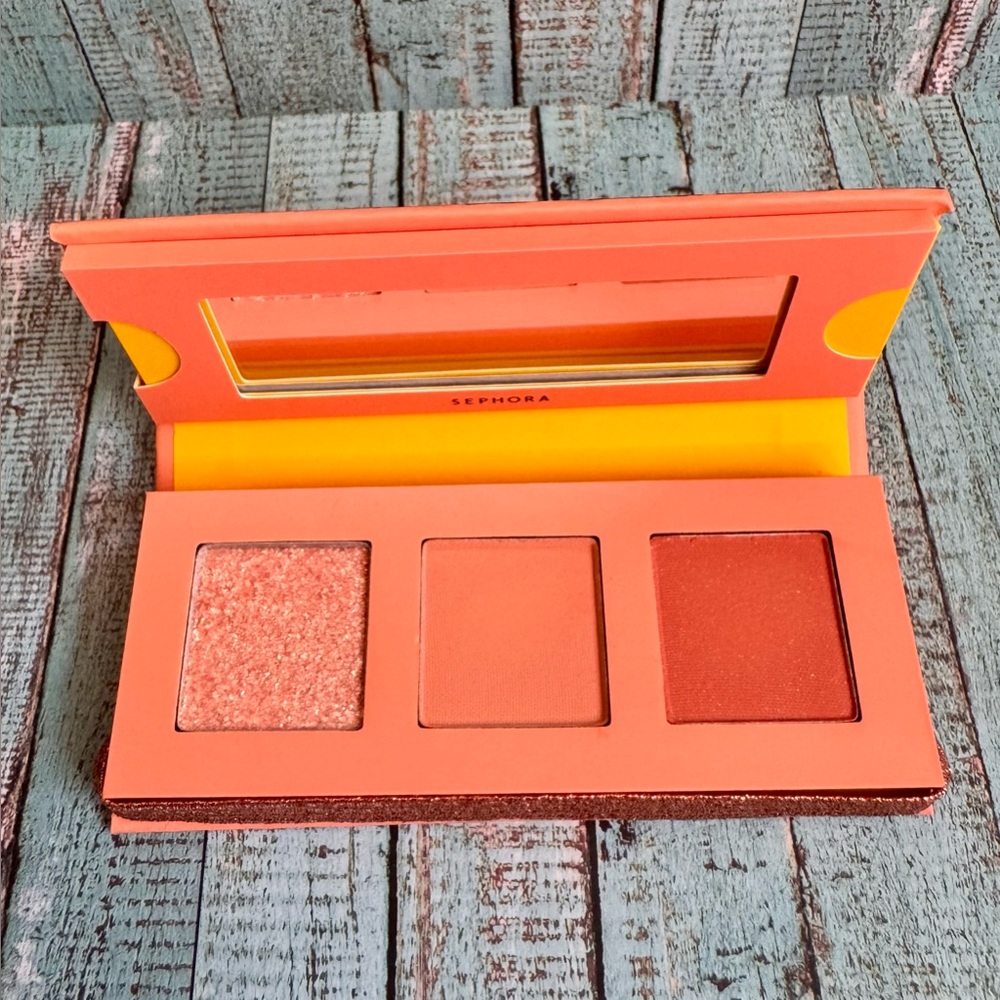 ✨Sephora Peach Power Trio Eyeshadow Palette Brand New✨